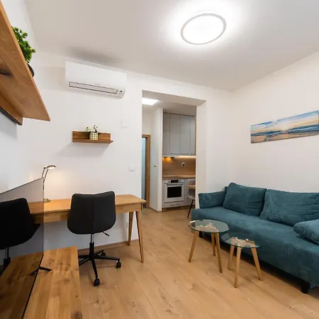 Jarkova 9 Apartmán Prešov