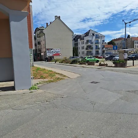 Jarková 9 Apartamento Prešov